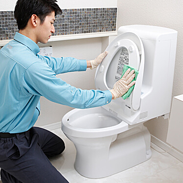 トイレクリーニング／温水洗浄便座取替サービス